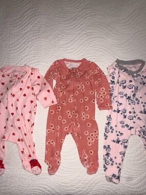 Baby Girl Pajama Bundle (3) 0–3M + 3M | Carter’s & Burts Bees